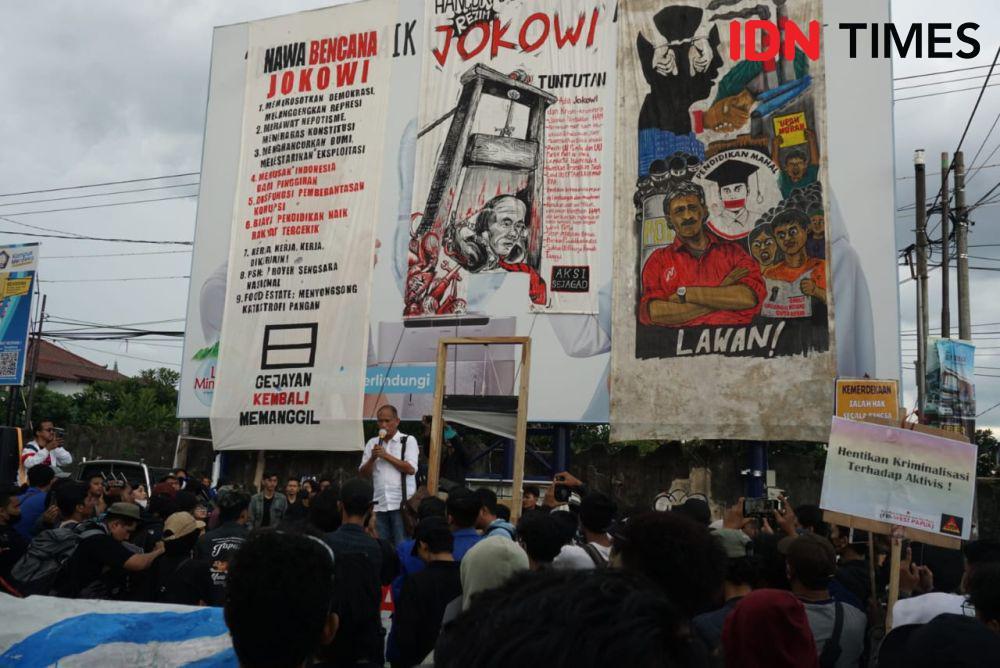 Ribuan Orang Gabung Aksi Gejayan Kembali Memanggil, Desak Jokowi Turun