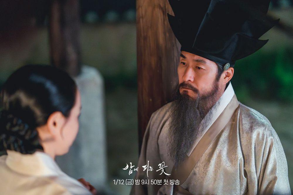 7 Cara Seok Ji Sung Menyembunyikan Kejahatannya di Knight Flower