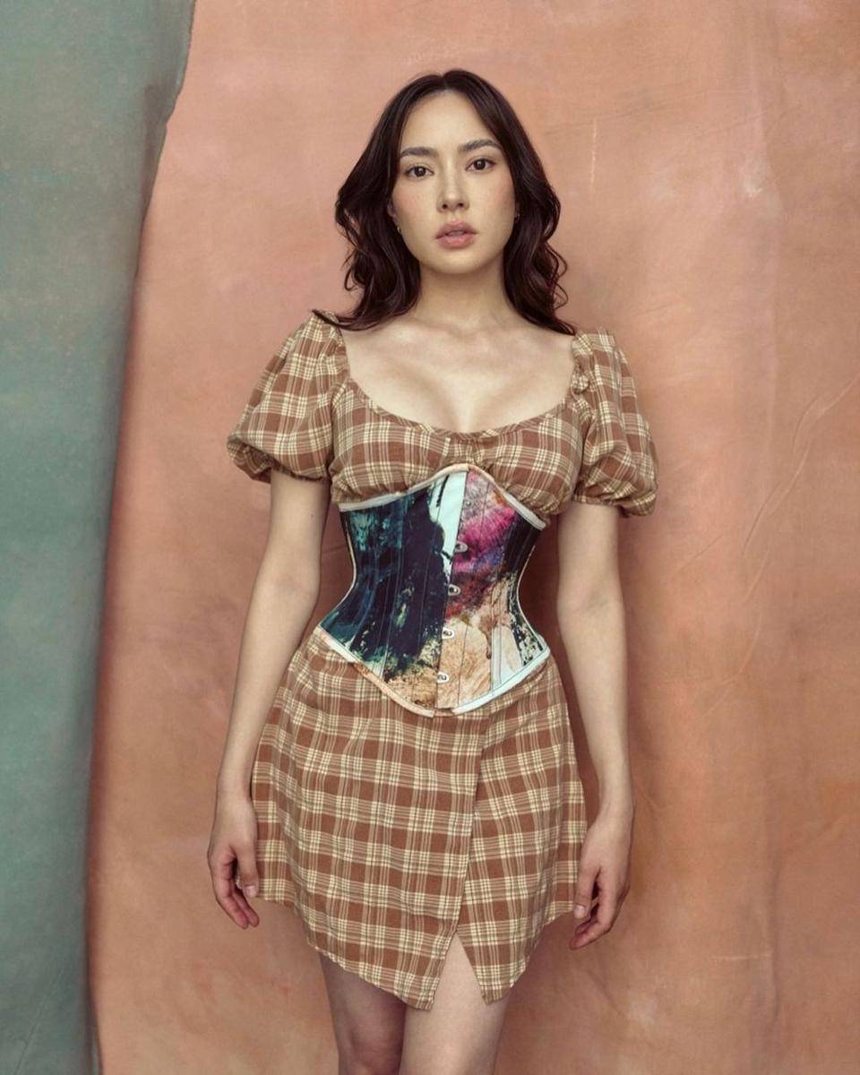 OOTD pemain The White Lotus Season 3 (instagram.com/franicorn)