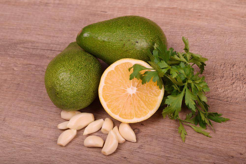 ilustrasi bahan saus parsley bawang putih lemon (pixabay.com/ExplorerBob)