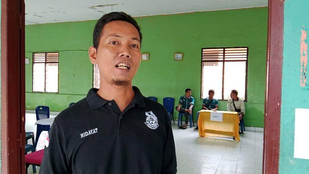 Ketua KPPS TPS 10 Hidayat, lokasi ODGJ mencoblos di Palembang (IDN Times/Istimewa)