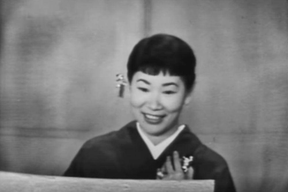 Miyoshi Umeki memenangkan piala Oscar untuk Aktris Pendukung Terbaik atas perannya dalam Sayonara di Academy Awards ke-30 pada tahun 1958 (youtube.com/Oscars)