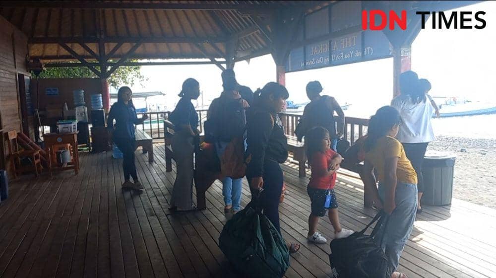 Suasana di Pelabuhan Kusamba. (IDN Times/Wayan Antara)