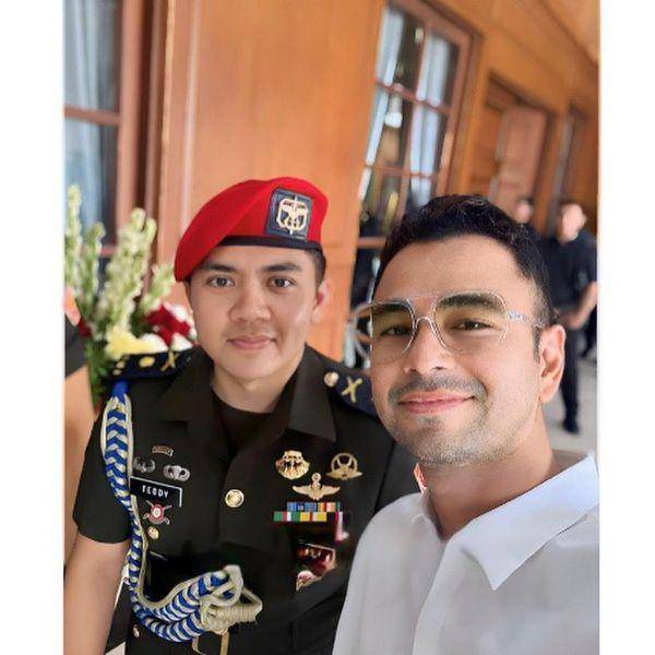potret Raffi Ahmad dengan Mayor Teddy (instagram.com/raffinagita1717)