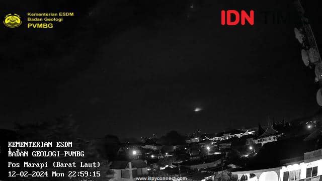 Visual Sinar Api Gunung Marapi. Doc IDN Times