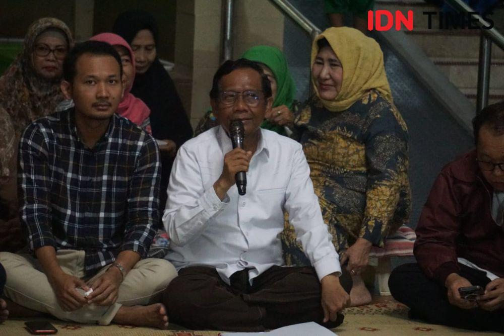 Cawapres Mahfud MD Gelar Tirakatan di Jelang Hari Pencoblosan