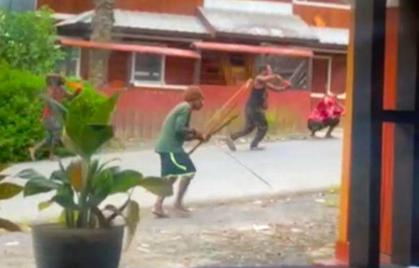 Pemilu di Mulia Papua Tengah Ricuh, Saling Serang Gunakan Anak Panah