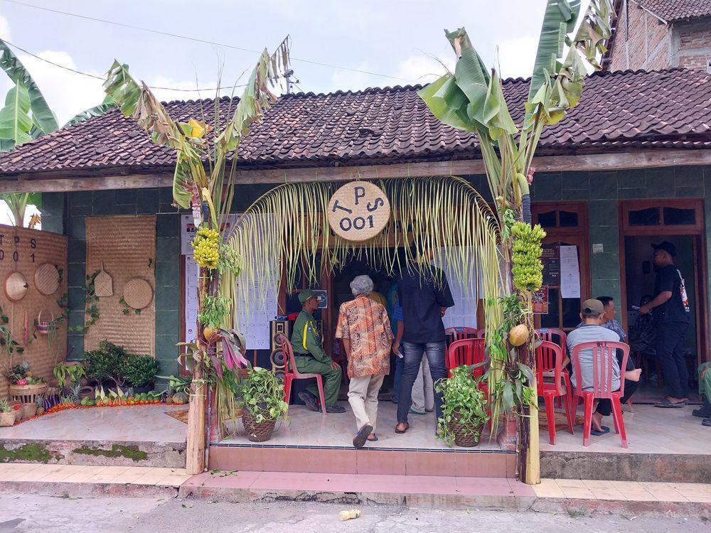 Serunya Nyoblos Bernuansa Bubak Manten di Magetan