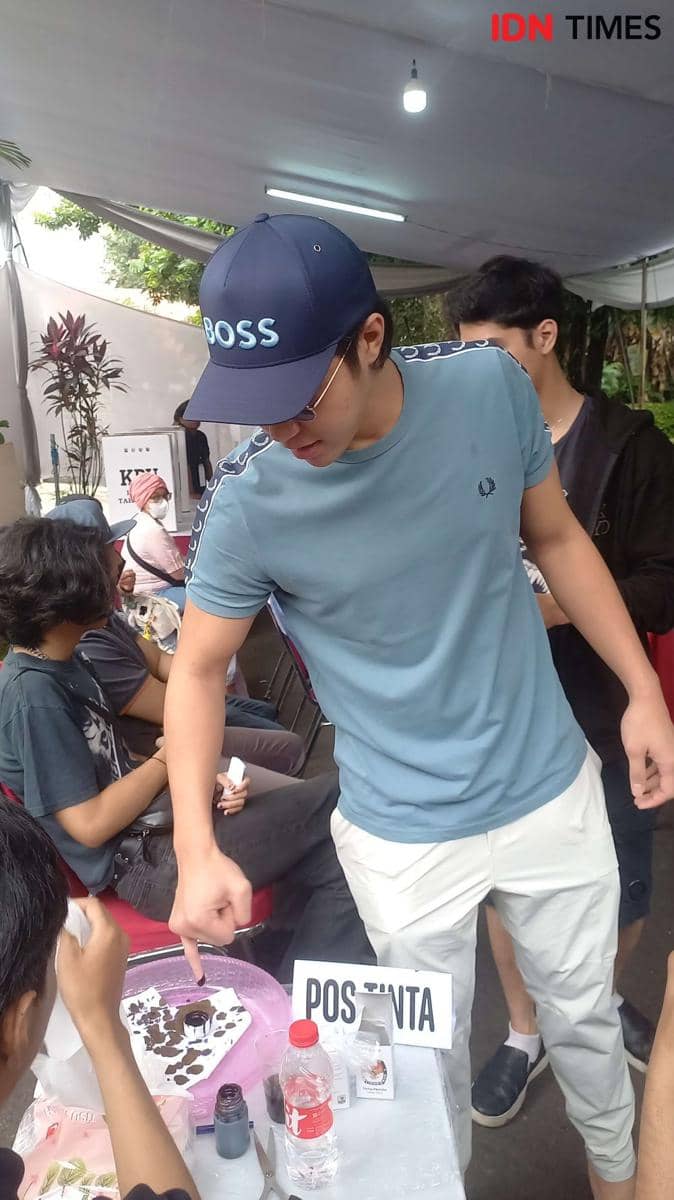 Potret El Rumi di TPS 051 di kawasan Pondok Indah, Jakarta Selatan pada Rabu (14/02/2024) (IDN Times/Ines Suseno)