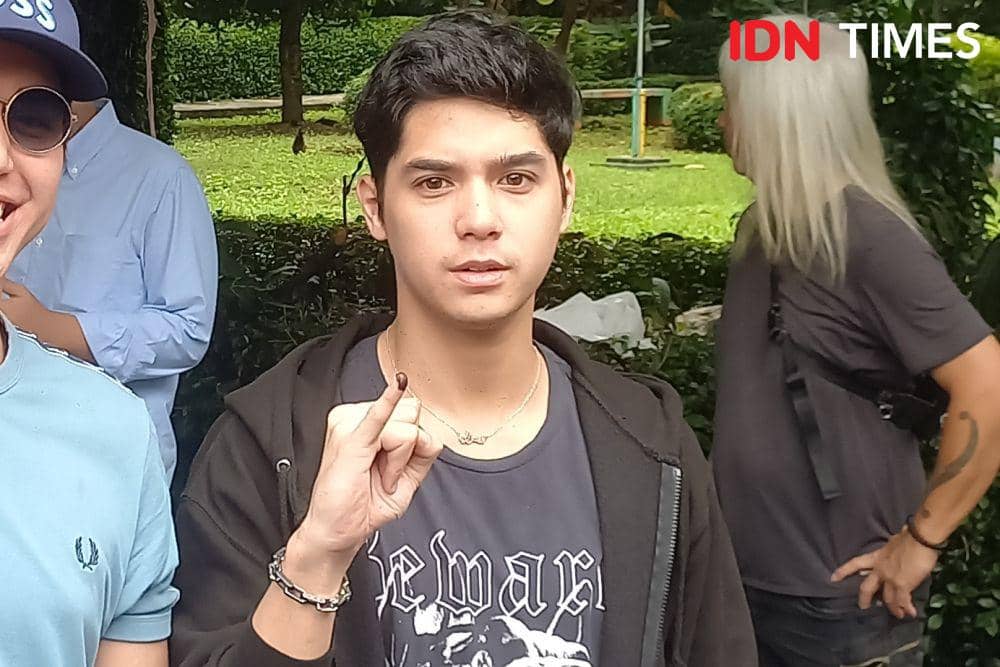Potret Al Ghazali di TPS 051 di kawasan Pondok Indah, Jakarta Selatan pada Rabu (14/02/2024) (IDN Times/Ines Suseno)