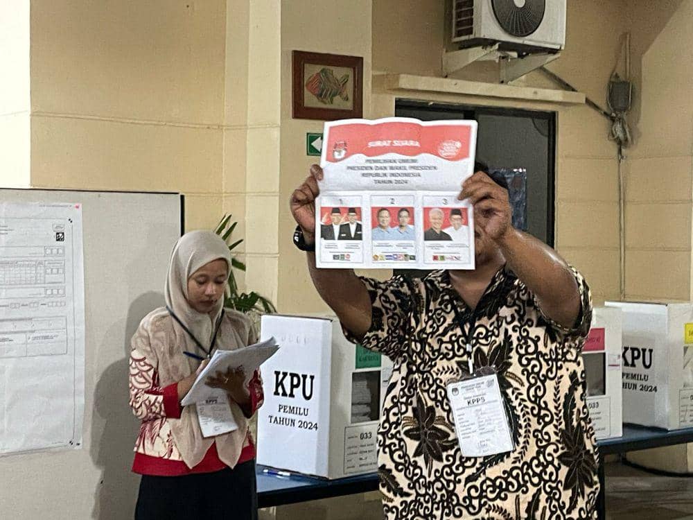 Petugas TPS saat melakukan penghitungan suara (dok. Pribadi/Putra Gema Pamungkas)