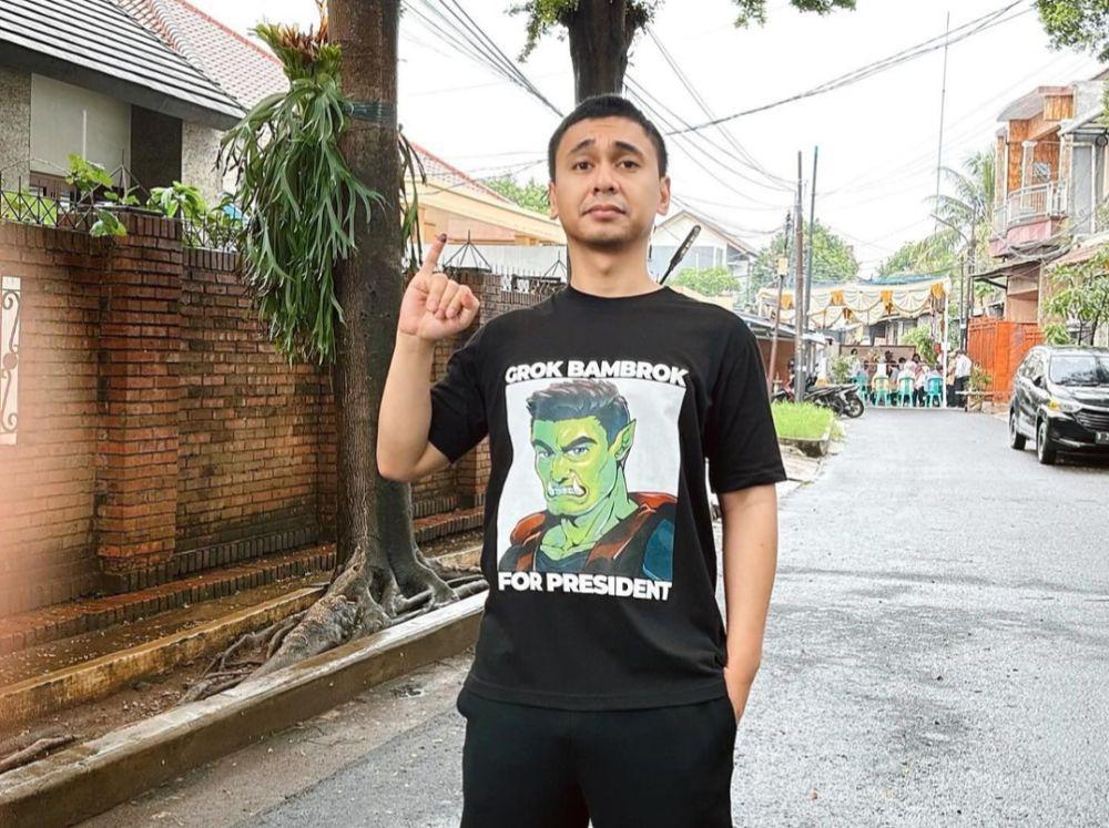 10 Potret Artis Pamer Jari Bertinta usai Nyoblos pada Pemilu 2024
