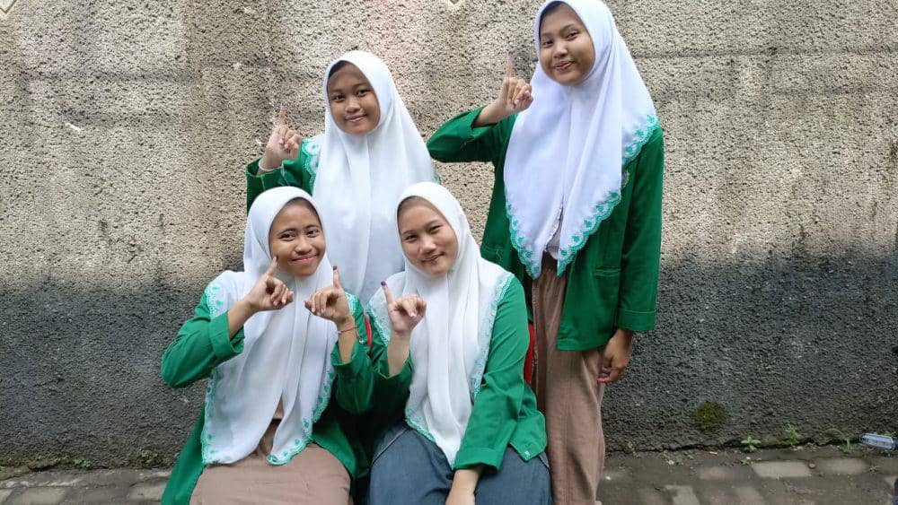 Ribuan Santri Jombang Nyoblos di TPS Lokasi Khusus Pondok Pesantren
