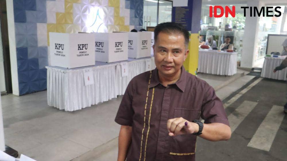 Enggan Diprioritaskan, Bey Pilih Antre Gunakan Hak Pilih