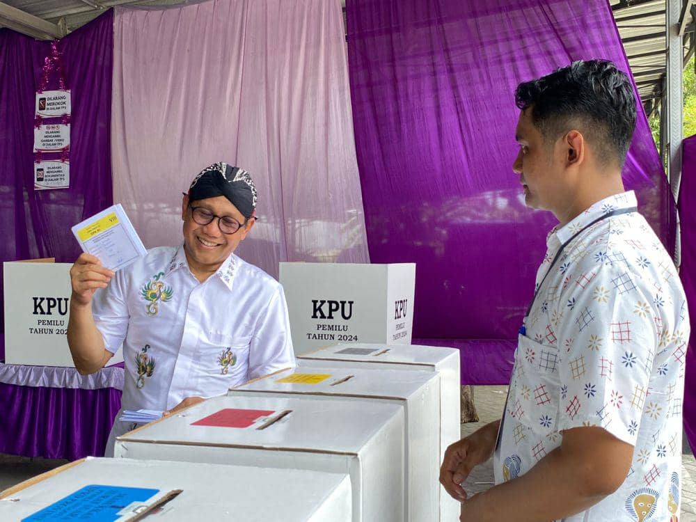 Kakak Cak Imin Ngaku Antre 2 Jam saat Nyoblos di Ponpes Denanyar