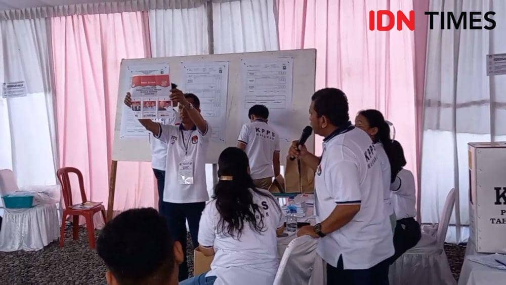 Sempat Selisih Perhitungan, Prabowo-Gibran Menang di TPS 034 Manahan