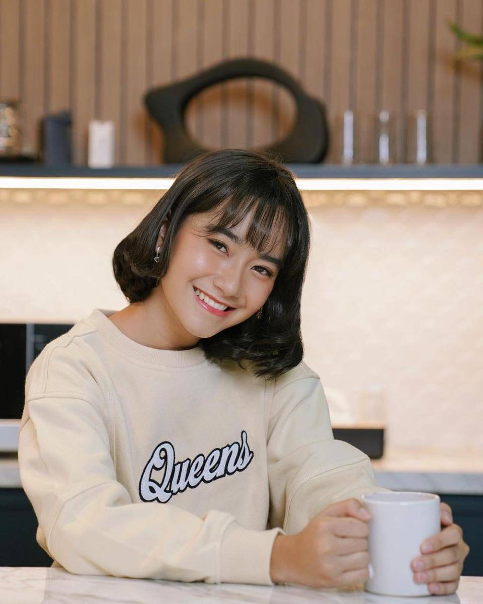 Gaya Makeup Freya JKT48 (instagram.com/jkt48.freya)