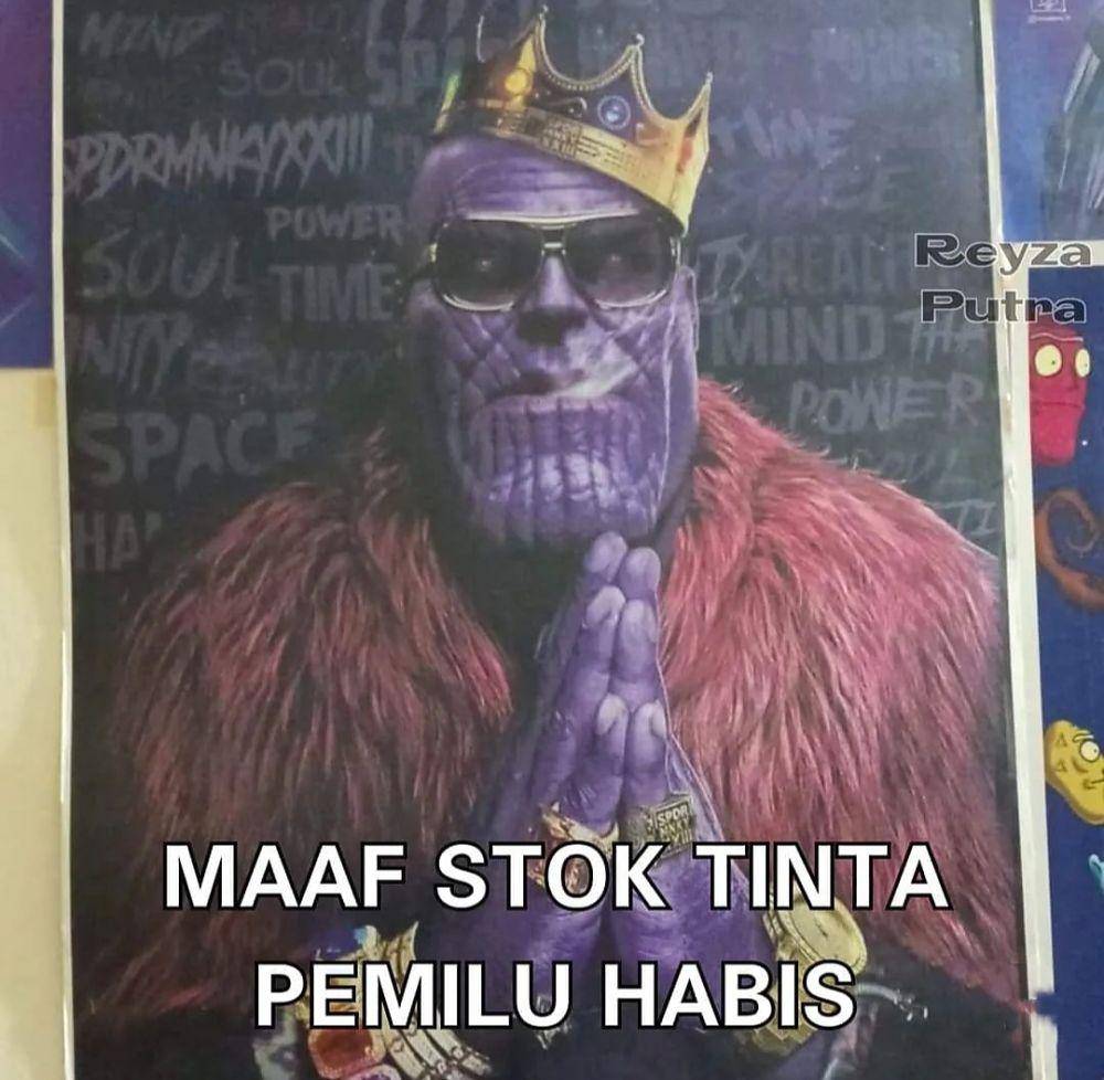 momen dicelup tinta (instagram.com/absurdhumor.aesthetic)