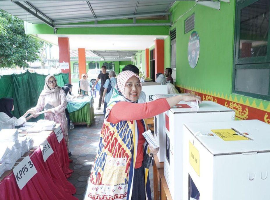 Quick Count, Eks Wagub Nunik Raih Suara Tertinggi Caleg DPR Lampung II