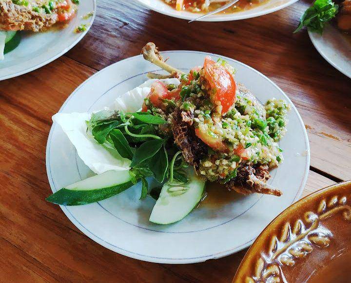 Ayam Pecak Maha Asyik, Pematang Siantar (google.com/maps/Aditya Wiraswan)