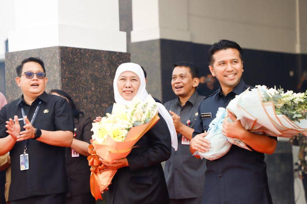 Duet Khofifah-Emil Kokoh di Puncak Bursa Pilgub Jatim