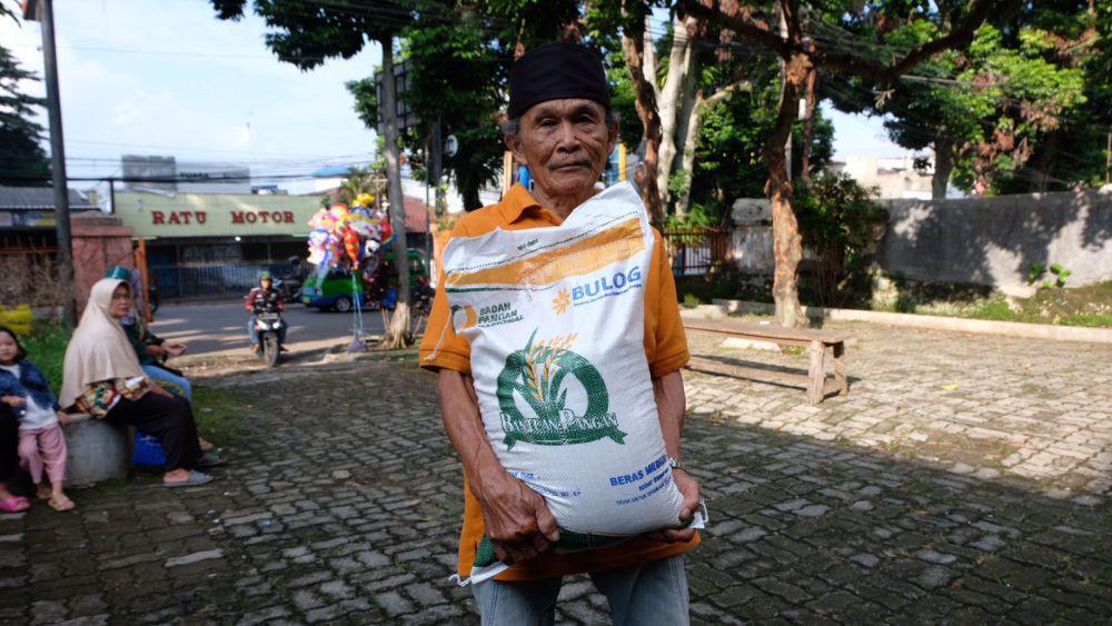 Sempat Disetop, Bantuan Pangan Beras Meluncur Lagi