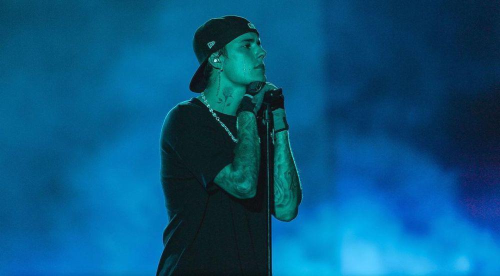 Lirik Lagu That Should Be Me - Justin Bieber dan Terjemahan