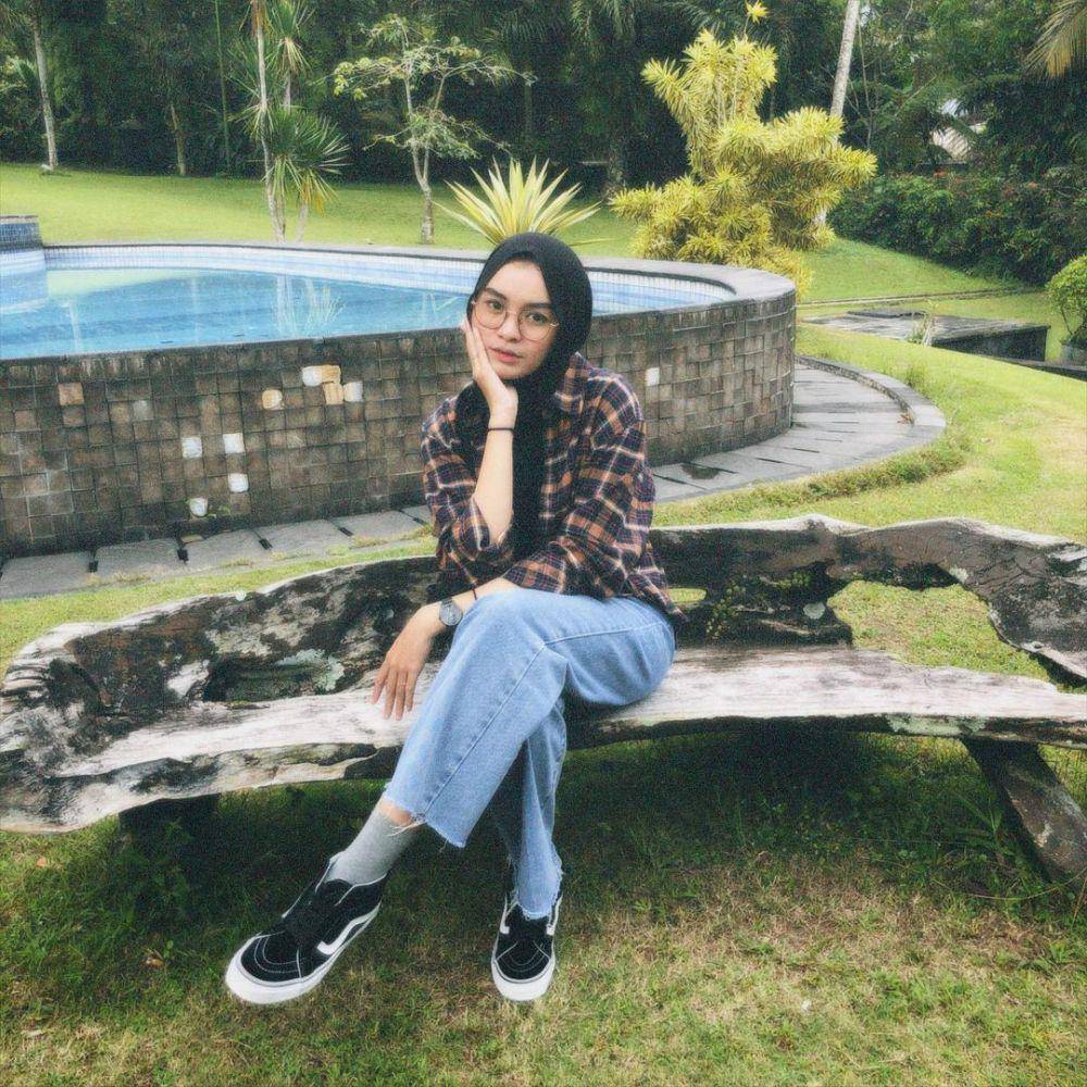Ide Boyish Style ala Salma Salsabil (instagram.com/salmasalsabil12)