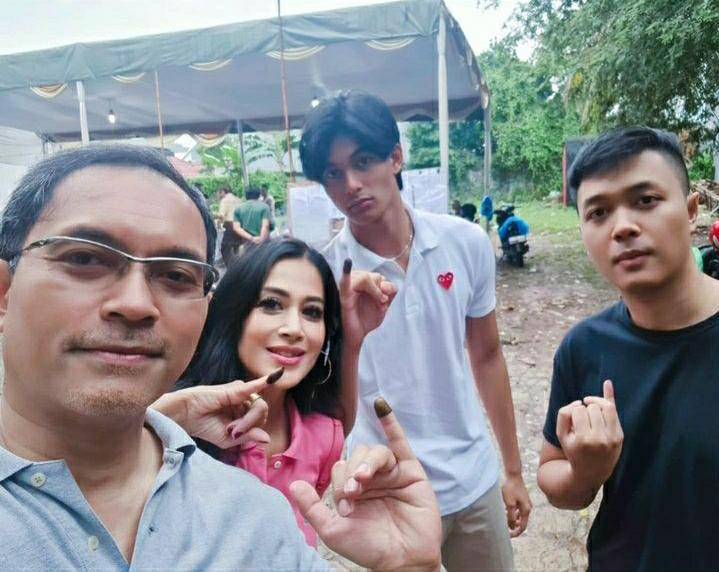 potret anak artis yang baru pertama kali nyoblos (instagram.com/dps_diahpermatasari)