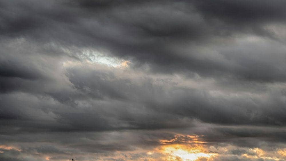 ilustrasi awan meendung (pexels.com/BrettSayles)