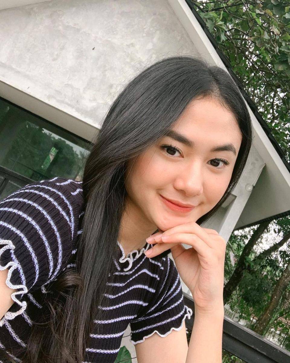 inspirasi makeup natural ala Zahwa Aqilah (instagram.com/zahwaqilah)