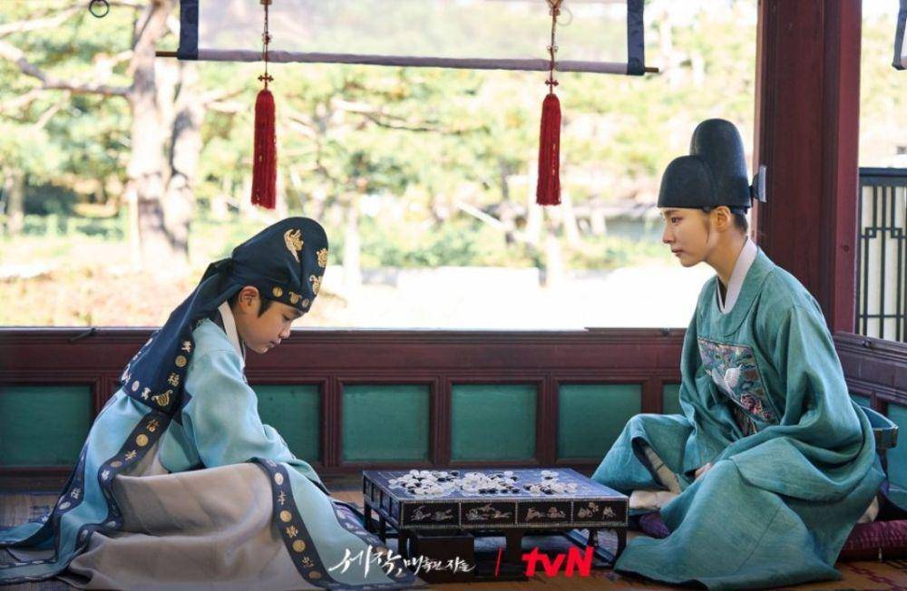 Choi Ye Chan dan Shin Se Kyung di Captivating the King (dok. tvN/Captivating the King)
