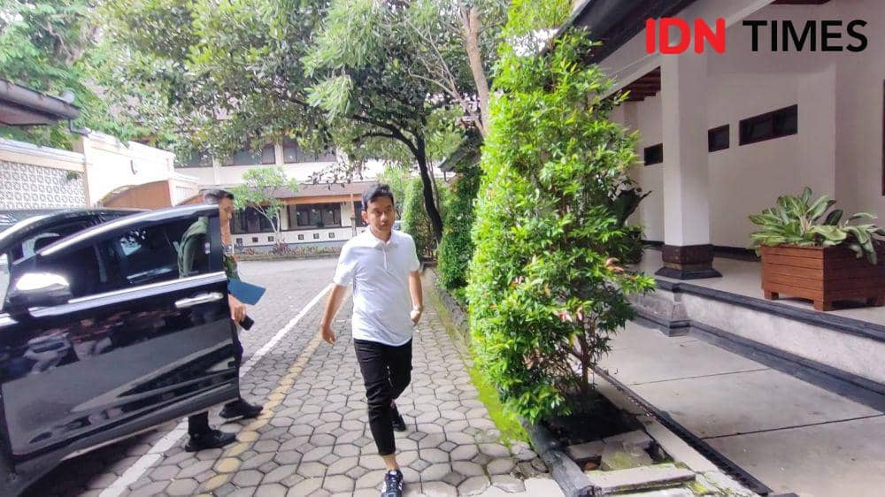 Kembali Ngantor, Gibran Lanjutkan Kerja Jadi Walikota