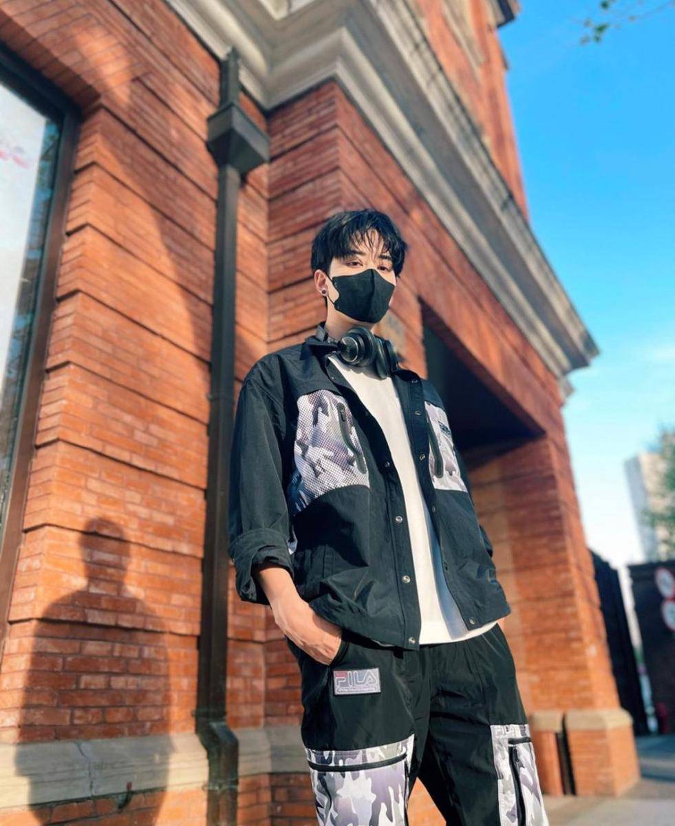 Mike Angelo (instagram.com/m1keangelo)