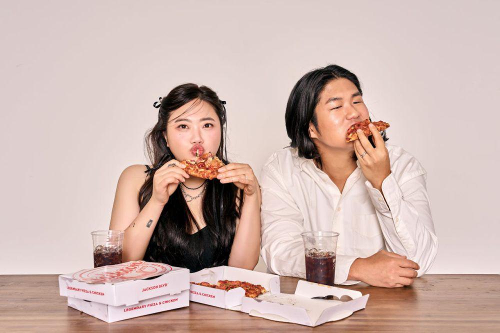 8 Tips Keuanganmu Tetap Aman saat Punya Pacar yang Hobi Jajan