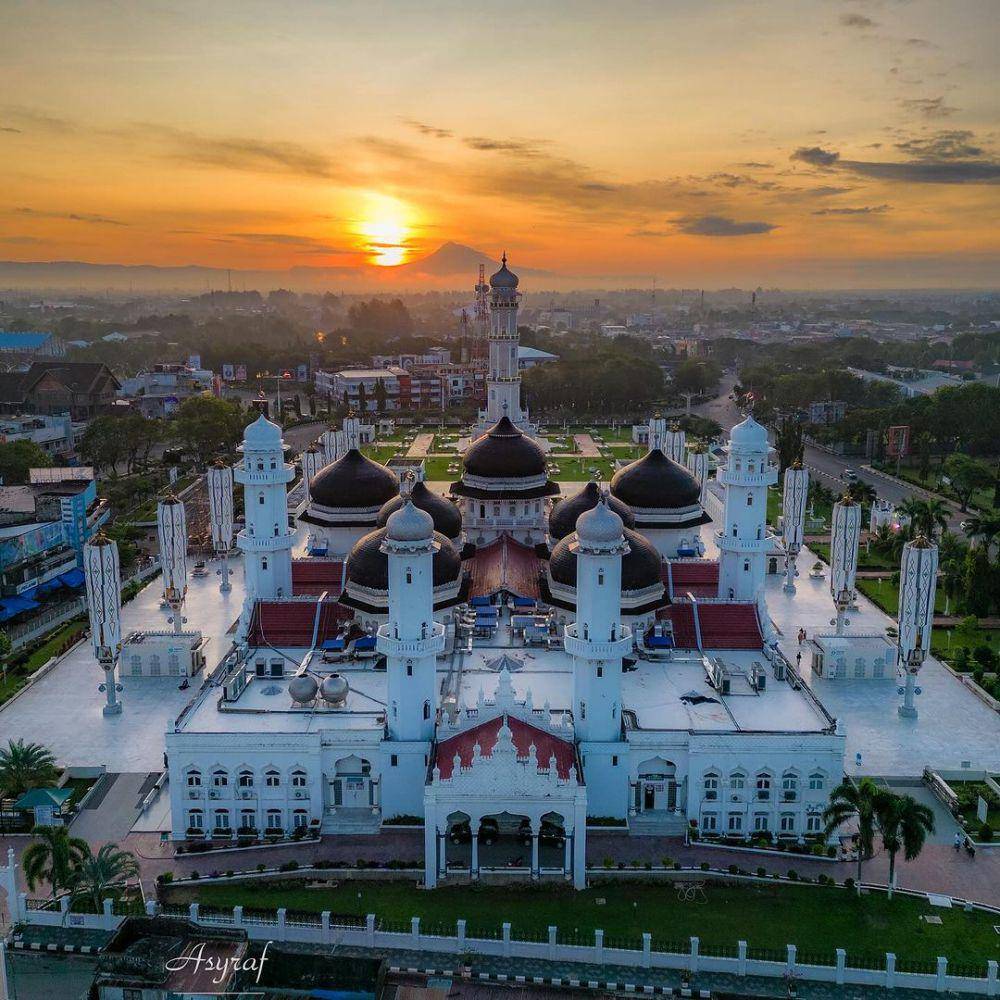 Masjid Raya Baiturrahman (instagram.com/4sy_raf)