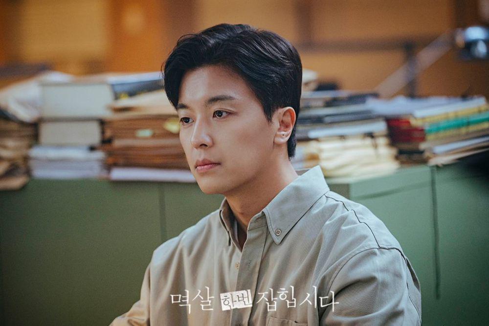 7 Fakta Peran Yeon Woo Jin di Drakor Grabbed by the Collar