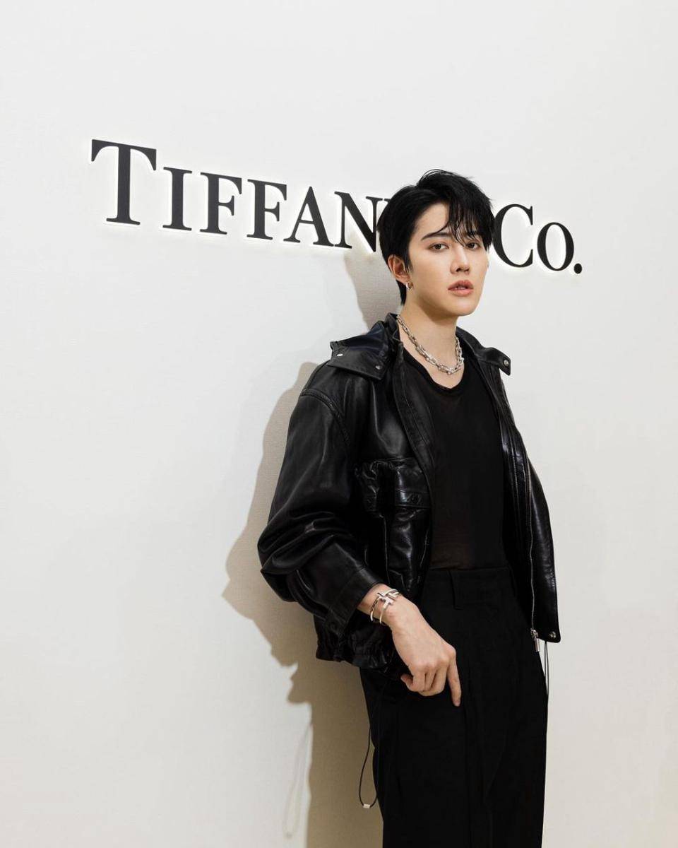 Mike Angelo (instagram.com/m1keangelo)