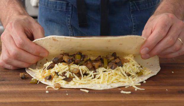 ilustrasi quesadilla (youtube.com/Brian Lagerstrom)