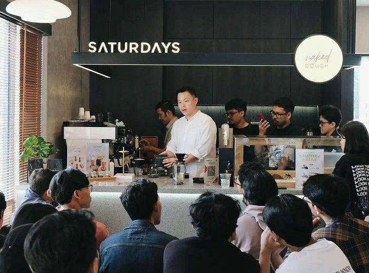 Saturdays (instagram.com/saturdays.lifestyle)