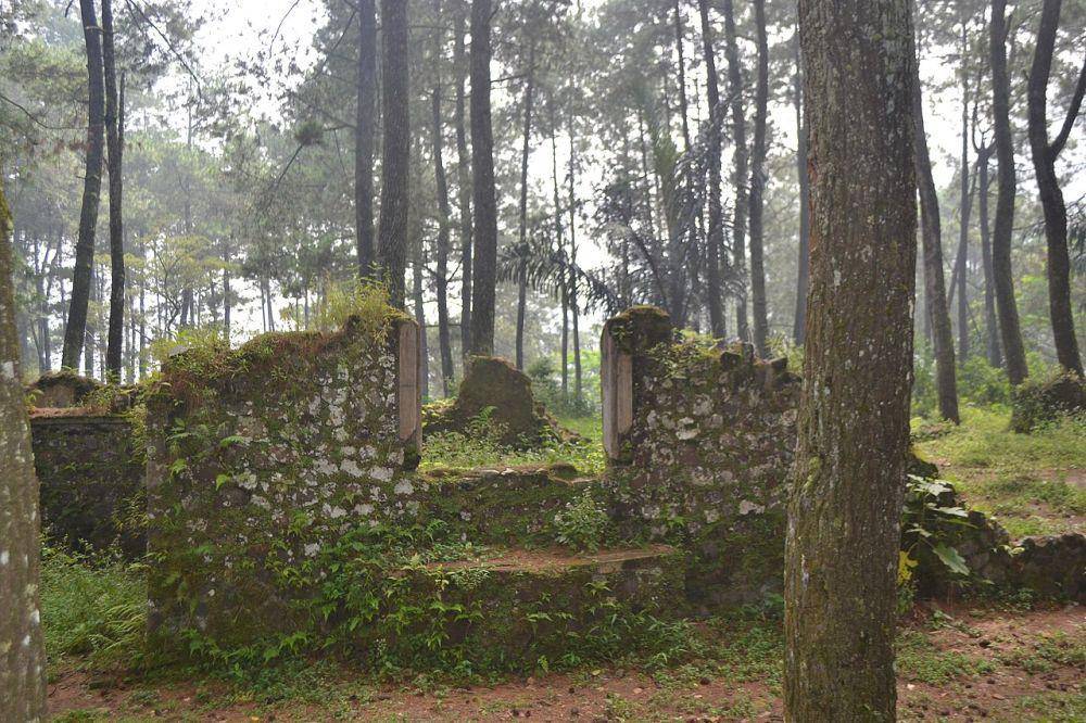 Situs Stasiun Radio Malabar di Gunung Puntang (commons.wikimedia.org/PutriAM)