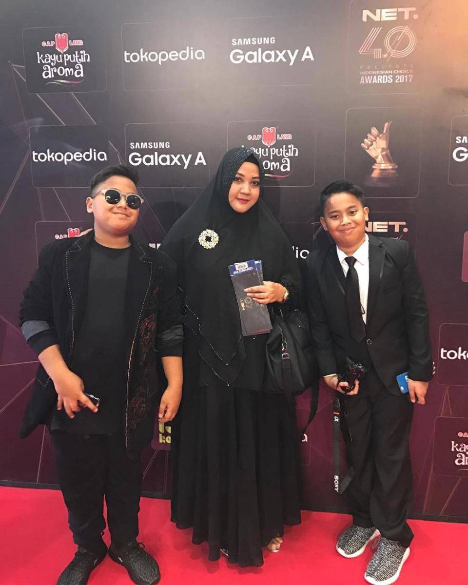 OOTD Indra Dewi istri Komeng. (instagram.com/indradewi2242)