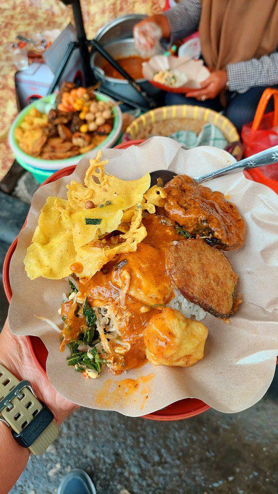 5 Rekomendasi Tempat Makan Sego Boran Terenak di Lamongan