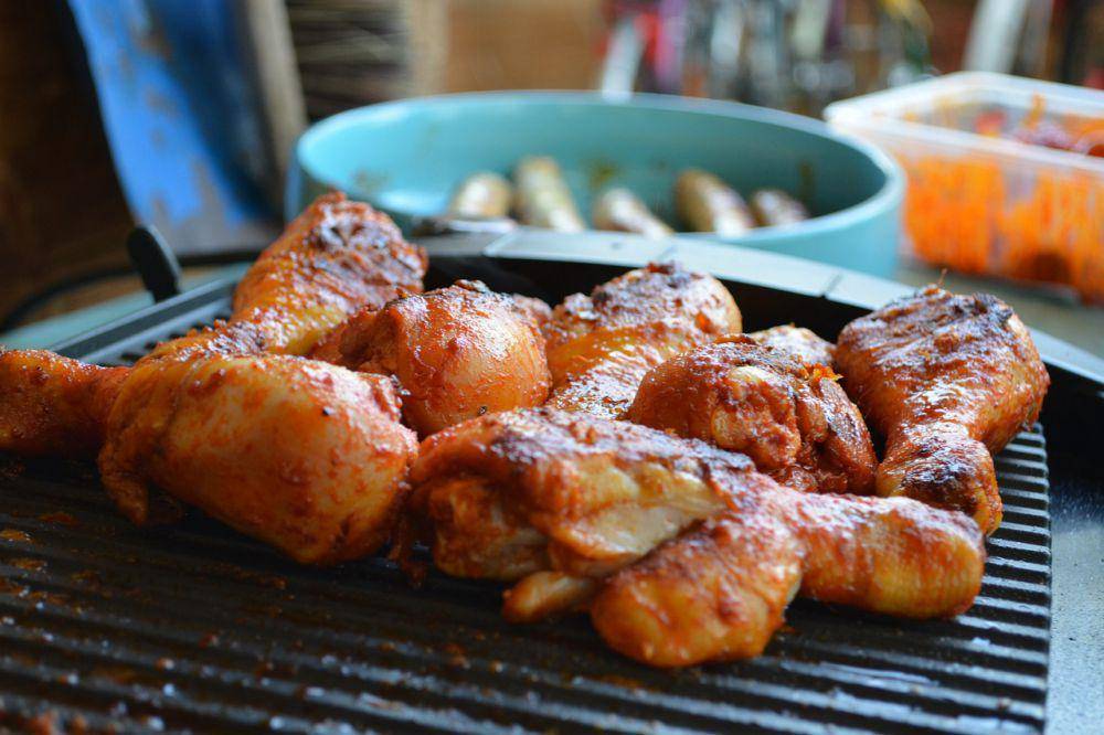 ilustrasi memanggang daging ayam (pixabay.com/dilanranjith)