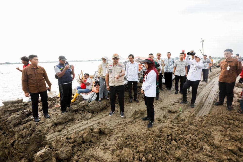 Banjir di Jateng, Pj Gubernur Sebut Seluruh Tanggul Harus Dievaluasi