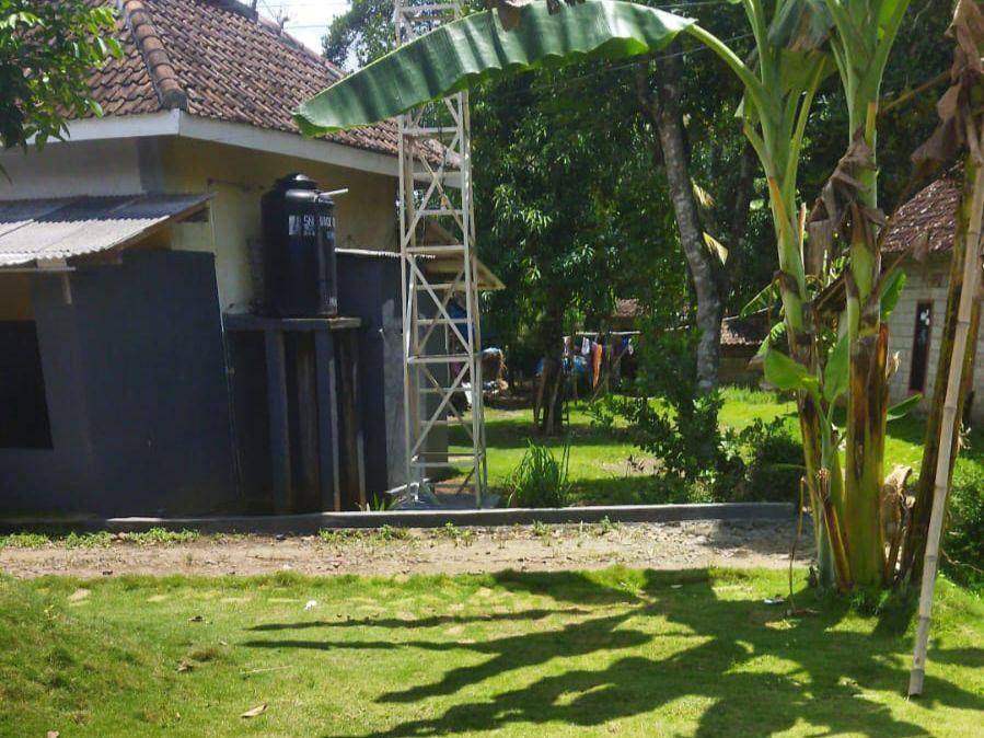 Sebelum coblosan ada tumpukan paving, setelahnya diambil kembali. (IDN Times/ Agung Sedana)
