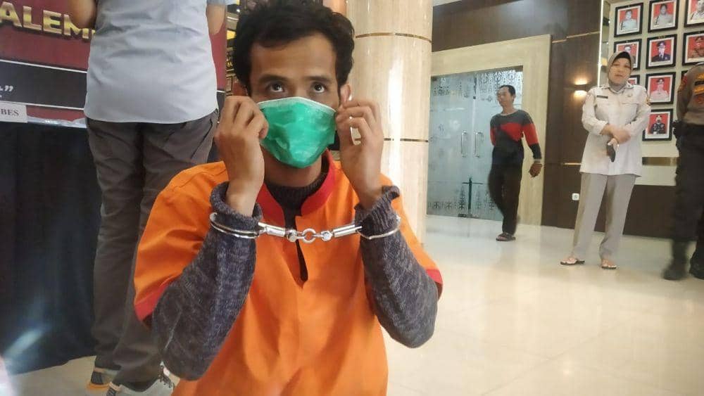Petugas Linmas TPS 27 Palembang Akui Motifnya Bacok Ketua KPPS