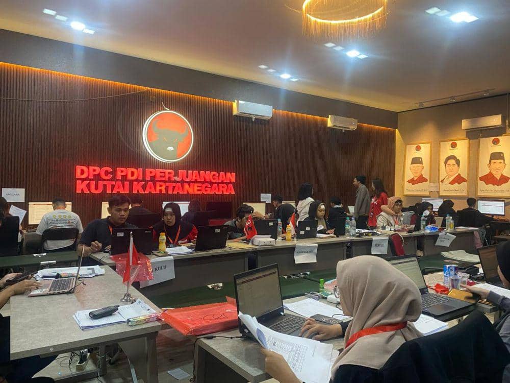 Jumpa pers DPC PDI Perjuangan Kutai Kartanegara di kantornya, Sabtu (17/2/2024). Foto istimewa