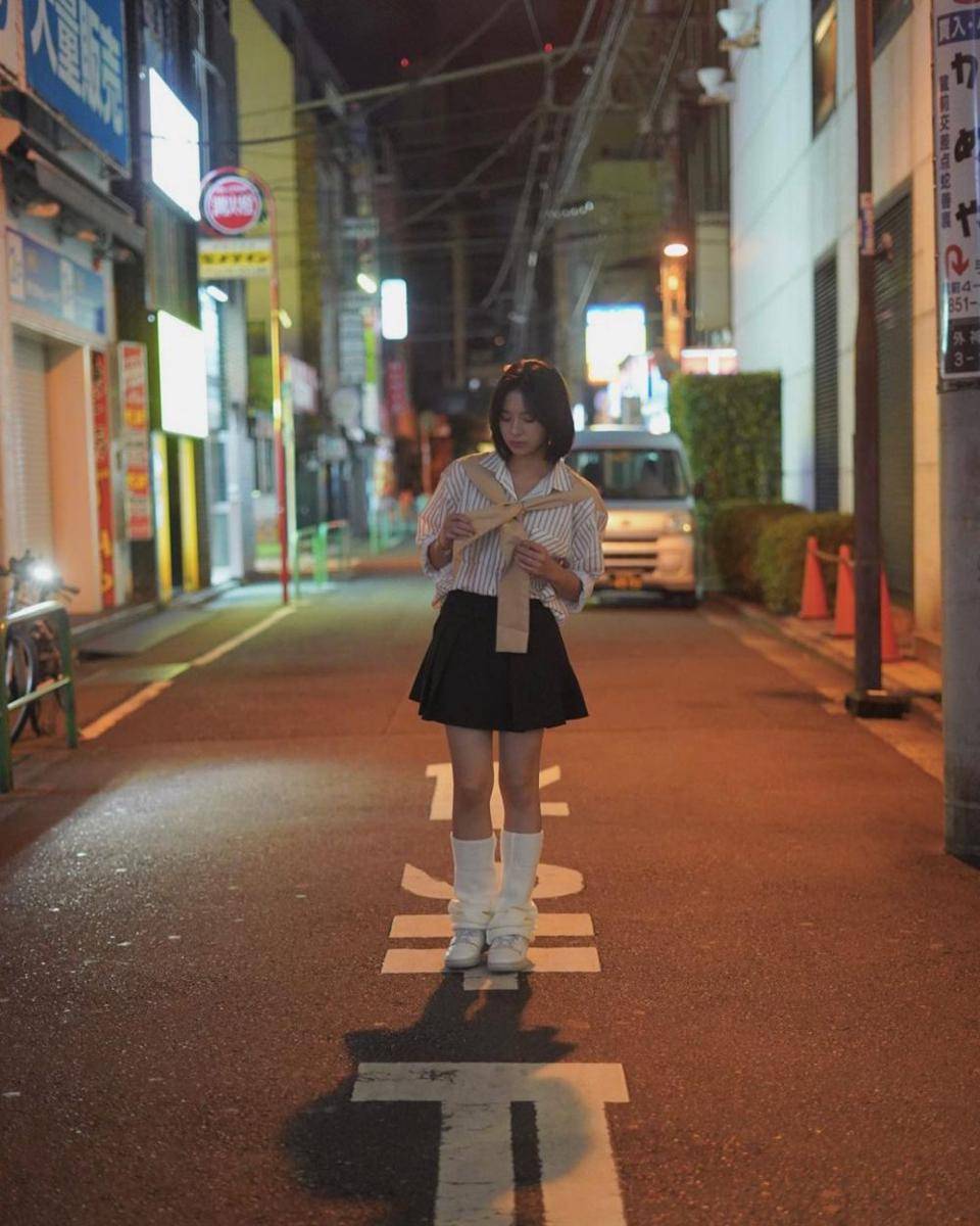 Outfit street style ala Zee JKT48 (instagram.com/jkt48.zee)