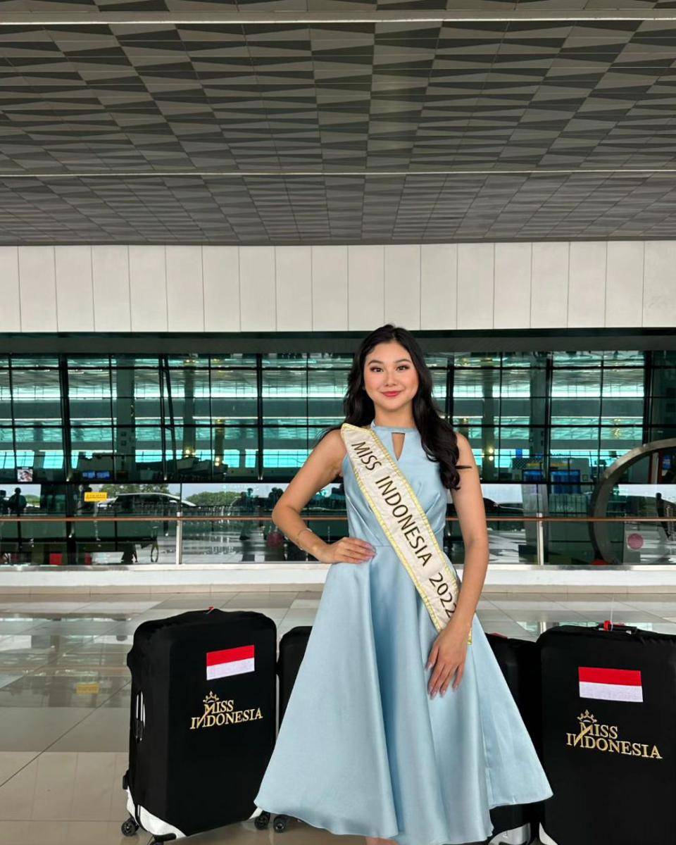 Potret Keberangkatan Audrey Vanessa ke India untuk Miss World ke-71 (Instagram.com/dpidamuofficial)